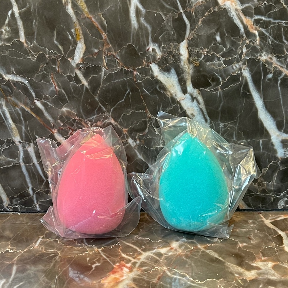 5 for $25 item 🌺 Beauty Bakerie Blending Eggs